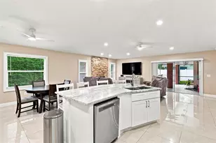 16502 Cayman Dr, Tampa, FL 33624 - Photo 7
