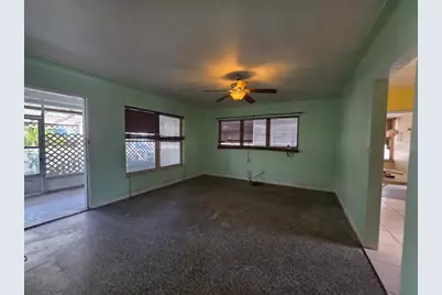 2015 58th Street S, Gulfport, FL 33707 - Photo 9
