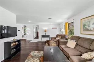 2017 S Village Ave, Tampa, FL 33612 - Photo 9