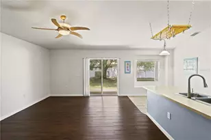 34703 Birchmont Ln, Zephyrhills, FL 33541 - Photo 23