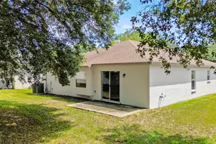34703 Birchmont Ln, Zephyrhills, FL 33541 - Photo 7