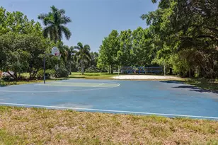 1937 Northfork Cir, Clearwater, FL 33760 - Photo 67