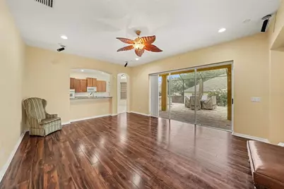 316 Harts Oak Place, Seffner, FL 33584 - Photo 7