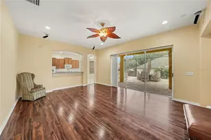 316 Harts Oak Pl, Seffner, FL 33584 - Photo 7