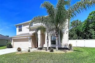 18607 Briar Oaks Dr, Hudson, FL 34667 - Photo 5