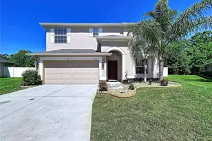 18607 Briar Oaks Dr, Hudson, FL 34667 - Photo 3