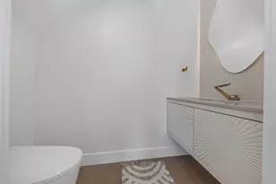 617 Folsom St S, Saint Petersburg, FL 33707 - Photo 9