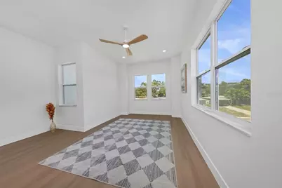 617 Folsom Street S, Saint Petersburg, FL 33707 - Photo 51