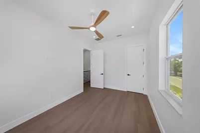 617 Folsom Street S, Saint Petersburg, FL 33707 - Photo 57