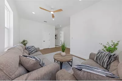 617 Folsom Street S, Saint Petersburg, FL 33707 - Photo 7
