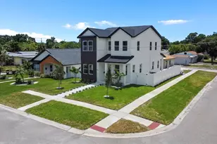 617 Folsom St S, Saint Petersburg, FL 33707 - Photo 1