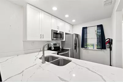 5005 Bordeaux Village Place #202, Tampa, FL 33617 - Photo 19