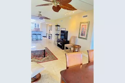 3789 46th Avenue S #202, Saint Petersburg, FL 33711 - Photo 5