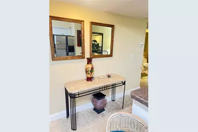 3789 46th Avenue S #202, Saint Petersburg, FL 33711 - Photo 3