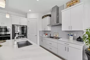8634 Drummer Plank Dr, Wesley Chapel, FL 33545 - Photo 19