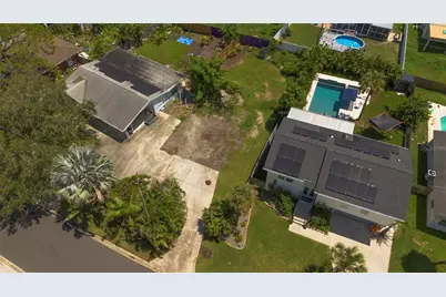 Helena Street NE, Saint Petersburg, FL 33703 - Photo 3