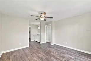 13017 Lorna Pl, Tampa, FL 33618 - Photo 17