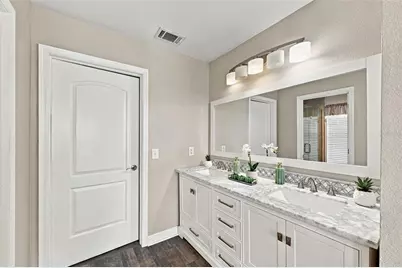 13017 Lorna Place, Tampa, FL 33618 - Photo 21