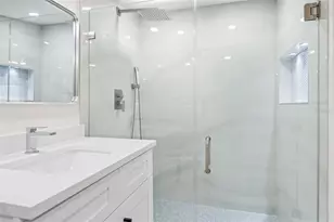 4311 E Frierson Ave, Tampa, FL 33610 - Photo 25