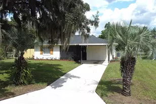 39608 Meadowood Loop, Zephyrhills, FL 33542 - Photo 3