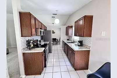 16004 Grass Lake Drive, Tampa, FL 33618 - Photo 9