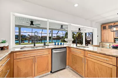 11900 7th Street E, Treasure Island, FL 33706 - Photo 17