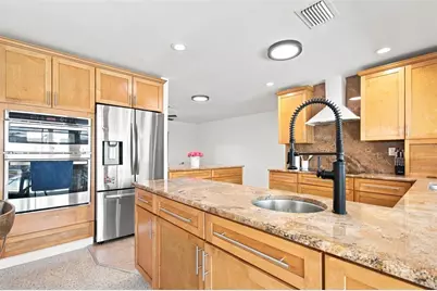 11900 7th Street E, Treasure Island, FL 33706 - Photo 13