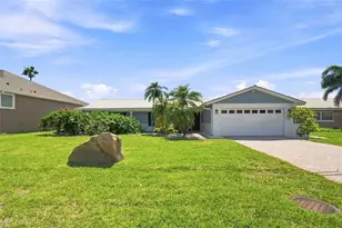 11900 7th St E, Treasure Island, FL 33706 - Photo 1