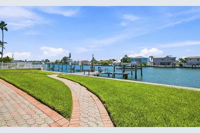 11900 7th Street E, Treasure Island, FL 33706 - Photo 51