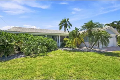 11900 7th Street E, Treasure Island, FL 33706 - Photo 3