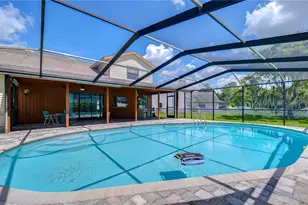 1224 Rainbrook Cir, Valrico, FL 33596 - Photo 35