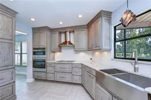 1224 Rainbrook Cir, Valrico, FL 33596 - Photo 11