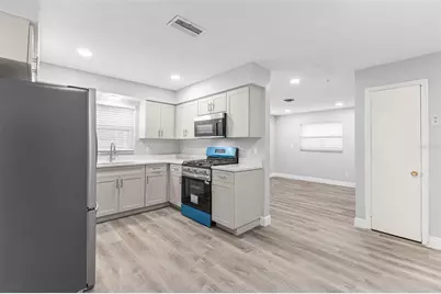 2443 26th Avenue S, Saint Petersburg, FL 33712 - Photo 7