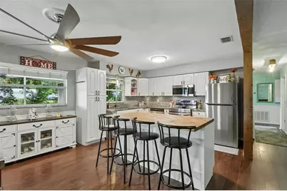 8904 Clayton Lane, Lakeland, FL 33809 - Photo 7