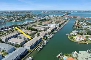 521 Pinellas Bayway S, Tierra Verde, FL 33715 - Photo 3
