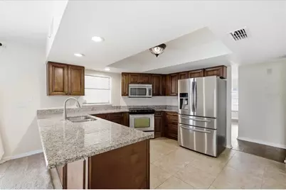 14105 Knottingsley Place, Tampa, FL 33624 - Photo 5