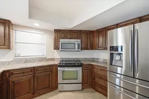 14105 Knottingsley Pl, Tampa, FL 33624 - Photo 9