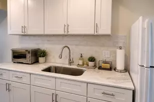 4880 Locust St NE, Saint Petersburg, FL 33703 - Photo 13