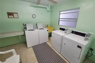 4880 Locust St NE, Saint Petersburg, FL 33703 - Photo 33