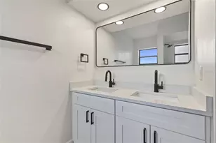 3040 Bayshore Dr, Spring Hill, FL 34608 - Photo 25