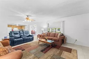 2110 Harleston Pl, Sun City Center, FL 33573 - Photo 7