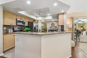 4737 Foxshire Cir, Tampa, FL 33624 - Photo 29