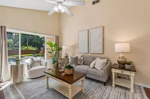 4737 Foxshire Cir, Tampa, FL 33624 - Photo 31