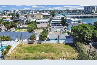 140 92nd Avenue, Treasure Island, FL 33706 - Photo 5