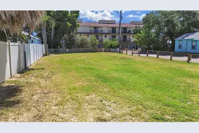 140 92nd Avenue, Treasure Island, FL 33706 - Photo 9