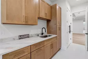 2914 W Walnut St, Tampa, FL 33607 - Photo 41