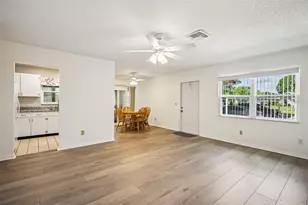 2224 Grenadier Dr, Sun City Center, FL 33573 - Photo 3
