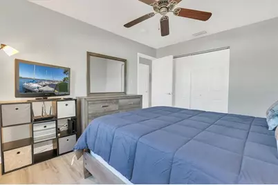 102 Pompano Drive SE #C, Saint Petersburg, FL 33705 - Photo 15