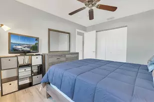 102 Pompano Dr SE, Saint Petersburg, FL 33705 - Photo 15