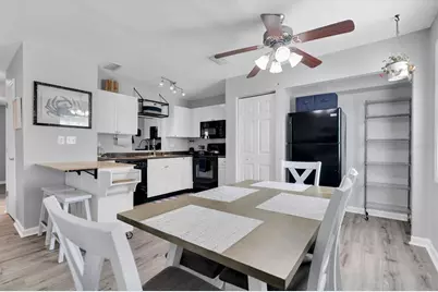 102 Pompano Drive SE #C, Saint Petersburg, FL 33705 - Photo 9